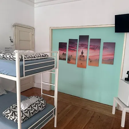 Hostel Rostelbem *